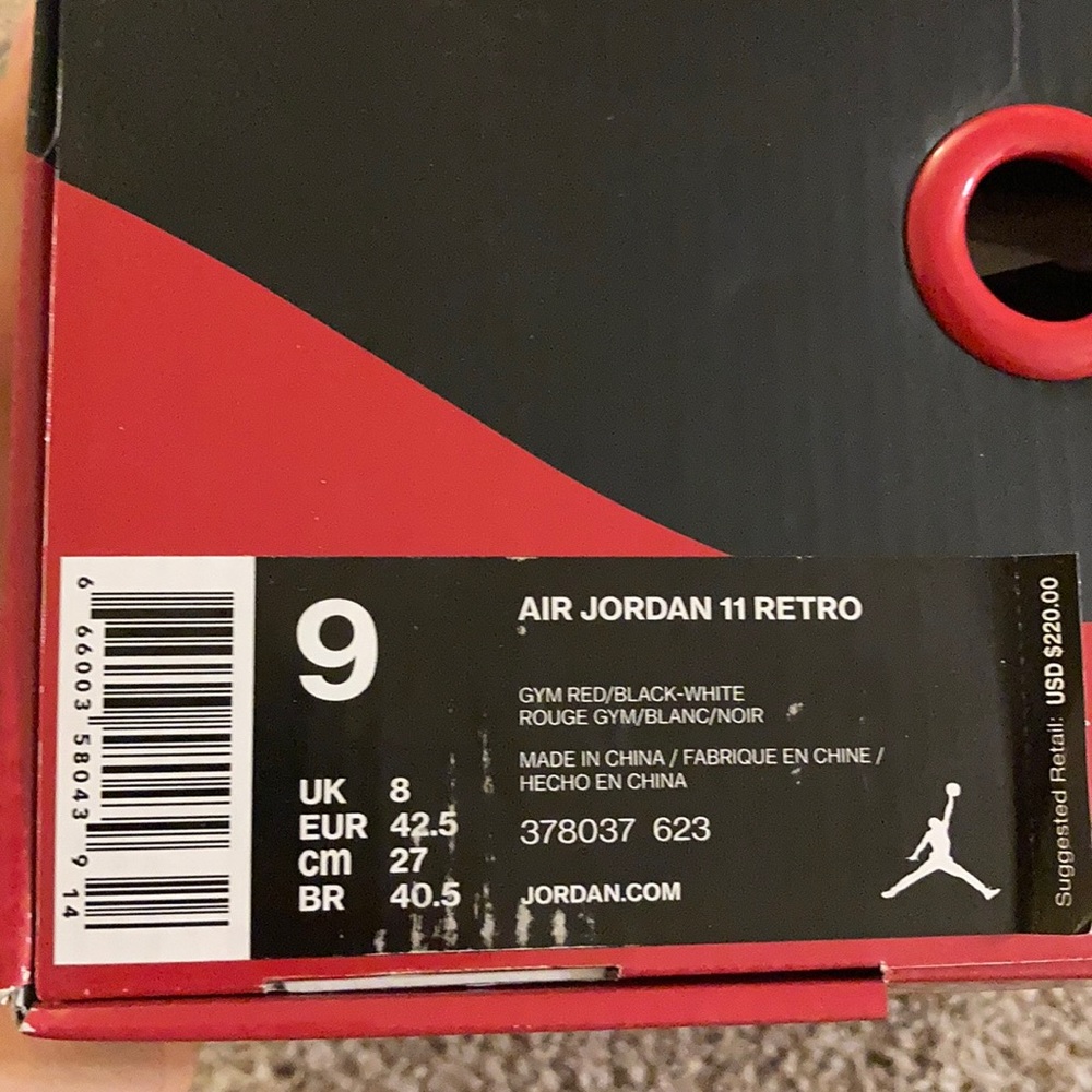 ISO size 9 Jordan 11 Retro Win Like 96 shoe box